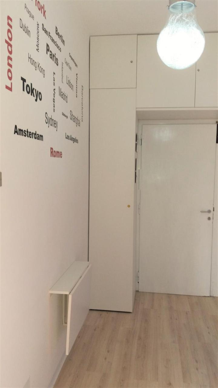 B&B Piazza Duomo Чериньола Экстерьер фото
