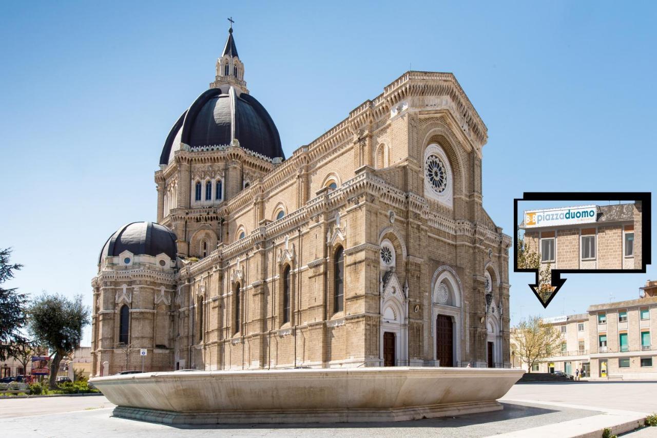 B&B Piazza Duomo Чериньола Экстерьер фото