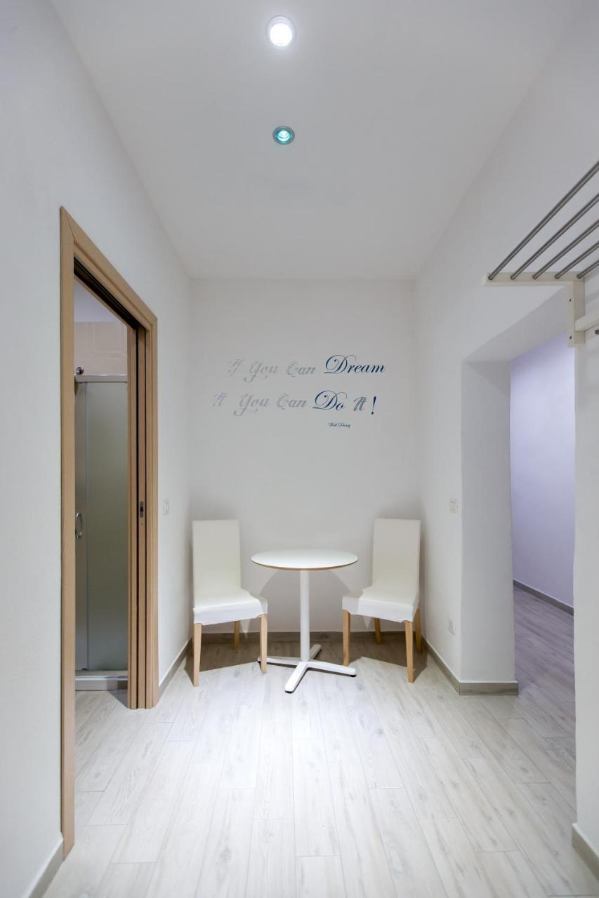 B&B Piazza Duomo Чериньола Экстерьер фото