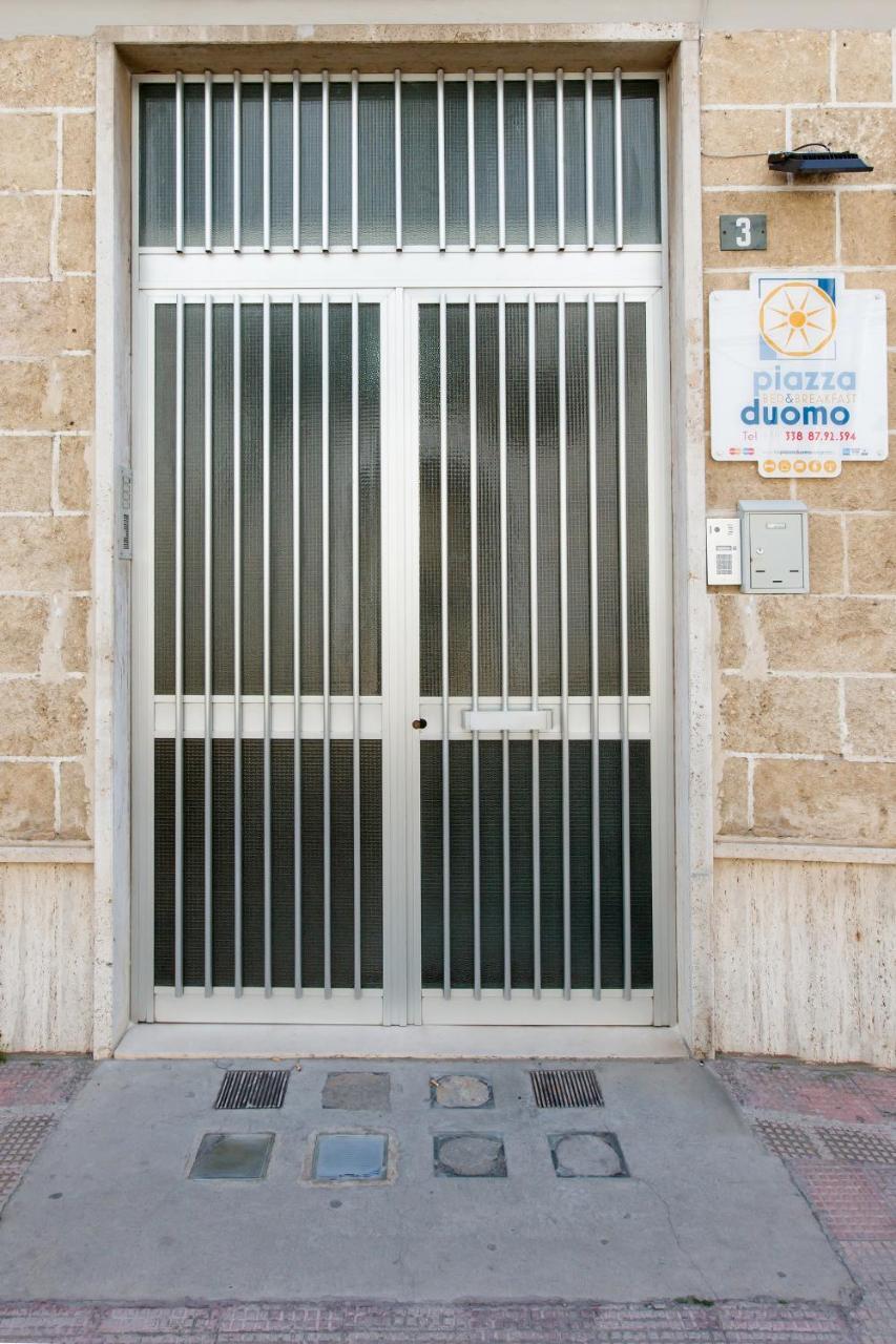 B&B Piazza Duomo Чериньола Экстерьер фото