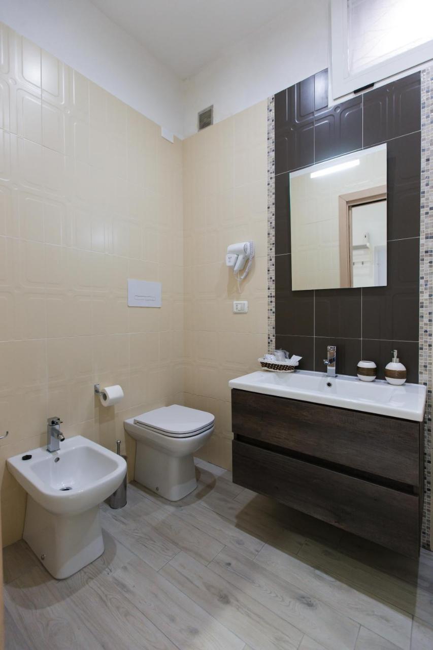 B&B Piazza Duomo Чериньола Экстерьер фото