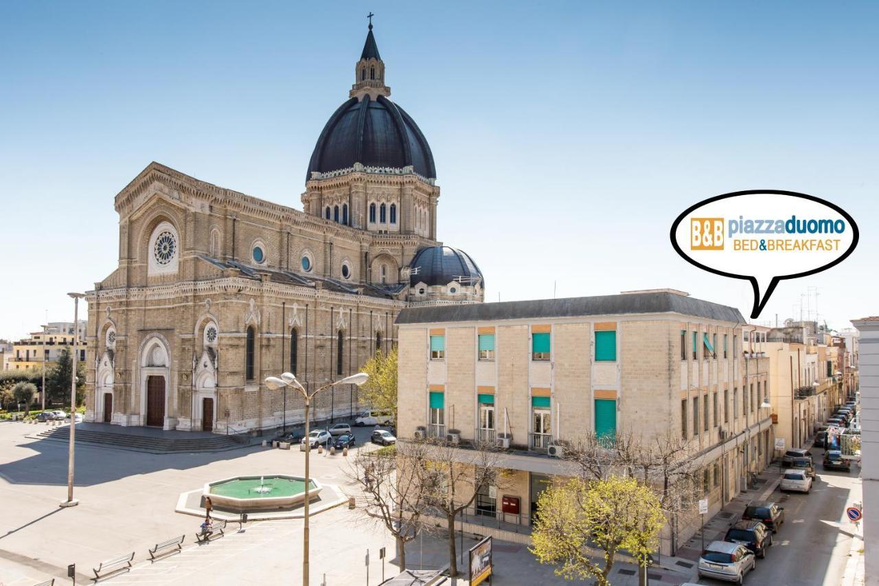 B&B Piazza Duomo Чериньола Экстерьер фото